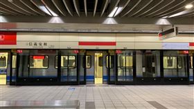 疫情人潮,捷運站,北捷,捷運,信義安和站,（圖／記者劉沛妘攝影）