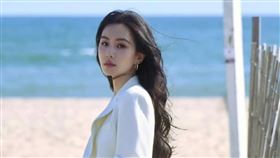 劉詩詩近年復出螢光幕前拍攝古裝劇。（圖／翻攝自微博）