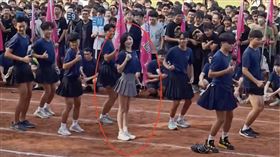 嘉中、英文、女老師、美腿、三振舞