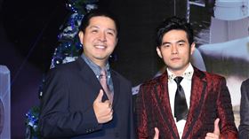 楊峻榮（中）憑這一曲發掘了周杰倫