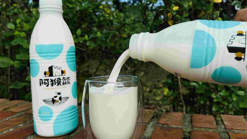 「阿猴在地鮮乳」換新裝！