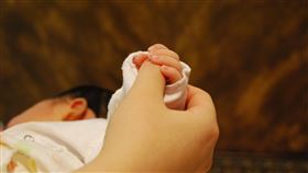 新生兒，媽媽，寶寶。(圖／PIXABAY)