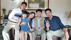 韓瑜飾演的曾照玉與母親春米（王淑娟飾演）因餐廳的經營權問題關係緊張。（圖／東森超視、華視提供）