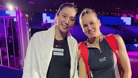 詹皓晴與搭檔庫德梅托娃闖進年終總決賽女雙4強。（圖／詹皓晴提供）