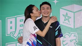 大牙、阿廖師夫妻。（圖／記者鄭孟晃攝影）