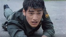 《報告班長》金城武。（圖／緯來電影台提供）