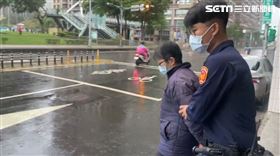 北捷女車廂「持刀砍人」。（圖／翻攝畫面）