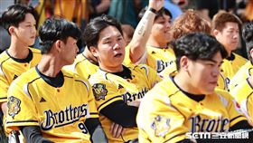 ▲中信兄弟封王遊行，自由球員詹子賢出席。（圖／記者劉彥池攝影）