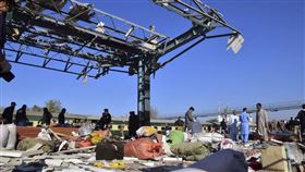 巴基斯坦西南部奎達市一處火車站發生炸彈爆炸事件。（圖／美聯社／達志影像）