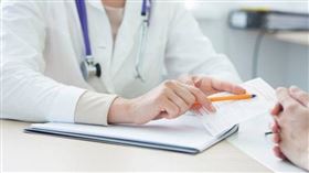 劉姓女醫師的因醫療疏失，造成病患死亡，事後被起底是「波波醫師」。（示意圖／翻攝自photoAC）