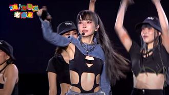 謝金燕春光任人看　將奔50歲身材仍超辣