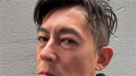 陳冠希今天po出零修圖大頭照，毫不掩飾眼袋及皺紋（翻攝陳冠希IG）