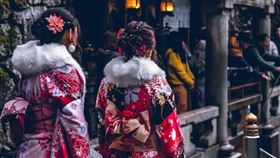 日本聲音認知專家山崎廣子分析，「人類聲音是社會的產物」，日本女性這麼說話是為了符合社會期待。（圖取自Pixabay圖庫）