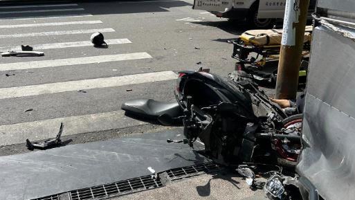 新／機車高速撞廂型車　台中36歲騎士慘亡