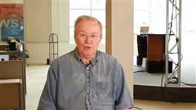 「You’ve Got Mail」配音員過世，愛德華茲（Elwood Edwards） (圖／翻攝自AOL YouTube)