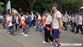 99歲戴紀彬爺爺、「爺奶Color Walk」健走活動／記者張雅筑攝