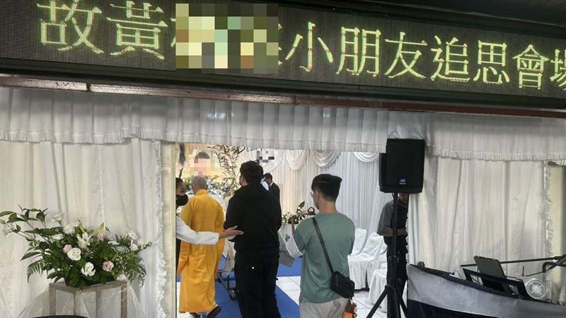 小五男童遭撞亡告別式　同學老師痛哭送別
