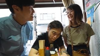 Tommy大嗑生猛海鮮　Ryu急問：晚上想幹嘛