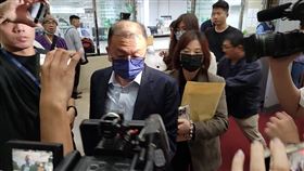 ▲檢廉二度約談鼎越開發執行副總張嘉文。（圖／記者楊佩琪攝）