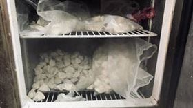 北市衛生局稽查該店家，發現有「食材未覆蓋、食材未離地」等7衛生缺失。（圖／北市衛生局提供）