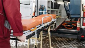 國外，救護車(圖／PIXABAY)