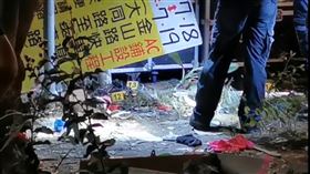 嘉義金虎爺會遶境爆炸  警朝煙火落焰釀禍調查嘉義和聯境金虎爺會遶境15日晚間在金山路、永樂街口發生爆炸意外，警方17日表示，現場有黑色火藥反應，但未有爆裂物零組件，目前朝煙火落焰釀禍調查。（民眾提供）中央社記者黃國芳傳真  112年7月17日