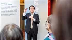 林右昌出席民主進步黨創黨38週年紀念系列活動「守護台灣民主路一直走：國會改革歷程影像展」（圖／民進黨提供）