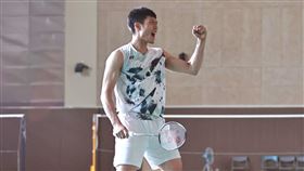 羽球國手周天成