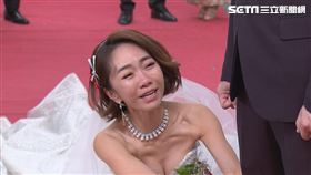 何依霈爆乳痛哭。（圖／三立提供）