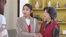 資深演員王滿嬌、曾智希、洪毛、李又汝、楊瓊華等人在片場展現了良好的默契和幽默感。（圖／民視提供）