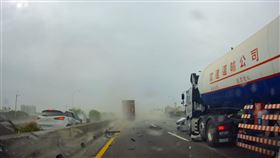 台南,國道,車禍,半聯結車,分隔島