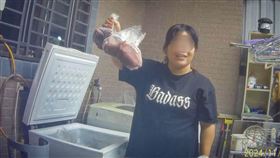 ▲蔡姓女子以每隻3000到4000元價格出售山羌，冰櫃中滿是動物屠體。（圖／本刊影音組）