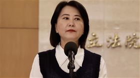 質疑飯局有美女  王鴻薇籲陳時中說明國民黨立委王鴻薇（圖）12日在立法院舉行記者會指出，行政院政務委員陳時中與前衛福部次長王必勝8月某場飯局，結束後有香肩美女送客，呼籲陳時中說明清楚。中央社記者王飛華攝  113年11月12日