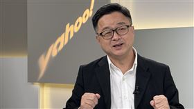 羅文嘉接受接受YahooTV《齊有此理》主持人王時齊專訪。（圖／YahooTV《齊有此理》提供)