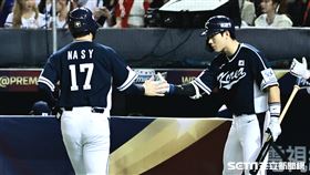 ▲世界12強棒球錦標賽，韓國隊羅承燁二壘安打改判全壘打。（圖／記者劉彥池攝影）