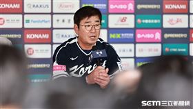 ▲世界12強棒球錦標賽，韓國隊總教練柳仲逸出席賽後記者會。（圖／記者劉彥池攝影）