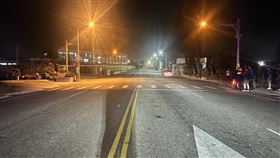 才剛踏出營區！澎湖士官過馬路遇死劫　遭酒駕男開小貨車撞亡。（圖／翻攝畫面）