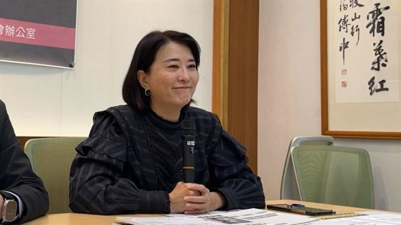 許智傑揭12次抹黑紀錄　王鴻薇哈哈大笑
