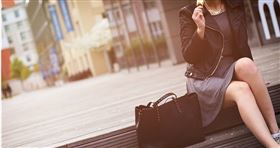 人夫控印尼妻婚後6個月離家超過30年。（示意圖／Pexels）

