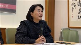 國民黨立委王鴻薇、廖偉翔開記者會。(圖/翻攝自王鴻薇臉書)