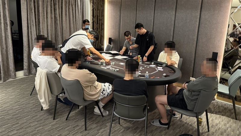 台中豪宅淪賭場　警破門「滿屋子富二代」
