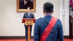 賴清德總統今（14）日主持「中華民國113年11月份國軍重要高階幹部授勳授階典禮」。（圖／總統府提供）