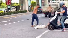 看什麼  騎士停紅燈