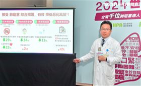 柯信國醫師表示，從未吸菸相較已戒菸、持續吸菸的肺阻塞病人，惡化風險下降29%。（圖／記者簡浩正攝影）