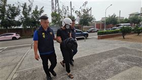 苗栗市銀樓，搶劫金項鍊，戒指，拔腿狂奔，何姓越南籍失聯移工落網(圖／翻攝畫面)