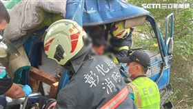 148縣道,彰化,墜坡,小貨車,受困,車禍,彎道（圖／翻攝畫面）