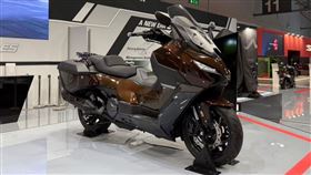 ▲三陽董事吳奕成今年領軍參加米蘭機車展，展出靈獸最終章「靈龜」。（圖／三陽工業提供）