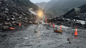 天兔颱風,明霸克露橋,河床便道