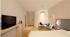 日本大阪一間旅館內，近日發現一名男子陳屍在房間中，四肢遭到疑似皮帶的東西綁住、全身還有多處瘀傷。（示意圖／Pixabay）