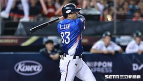 ▲世界12強棒球錦標賽，台灣隊右外野手林立敲出安打。（圖／記者劉彥池攝影）